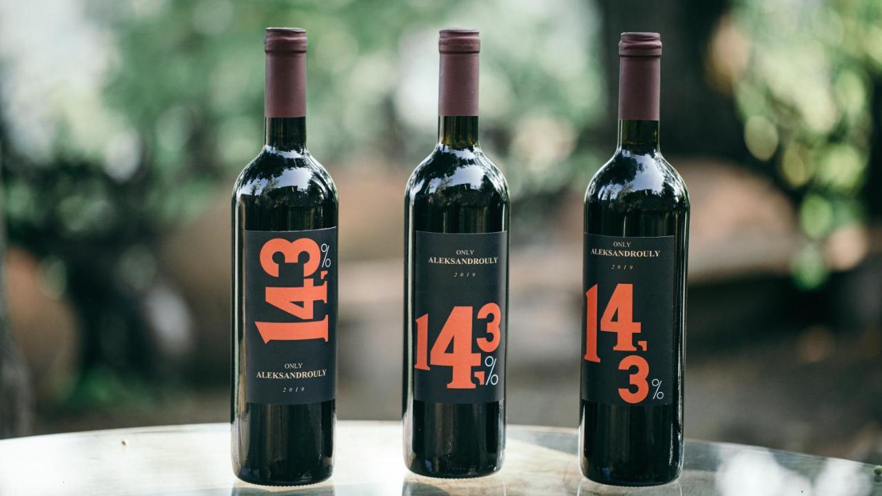 Wine Space Амбролаури Экстерьер фото